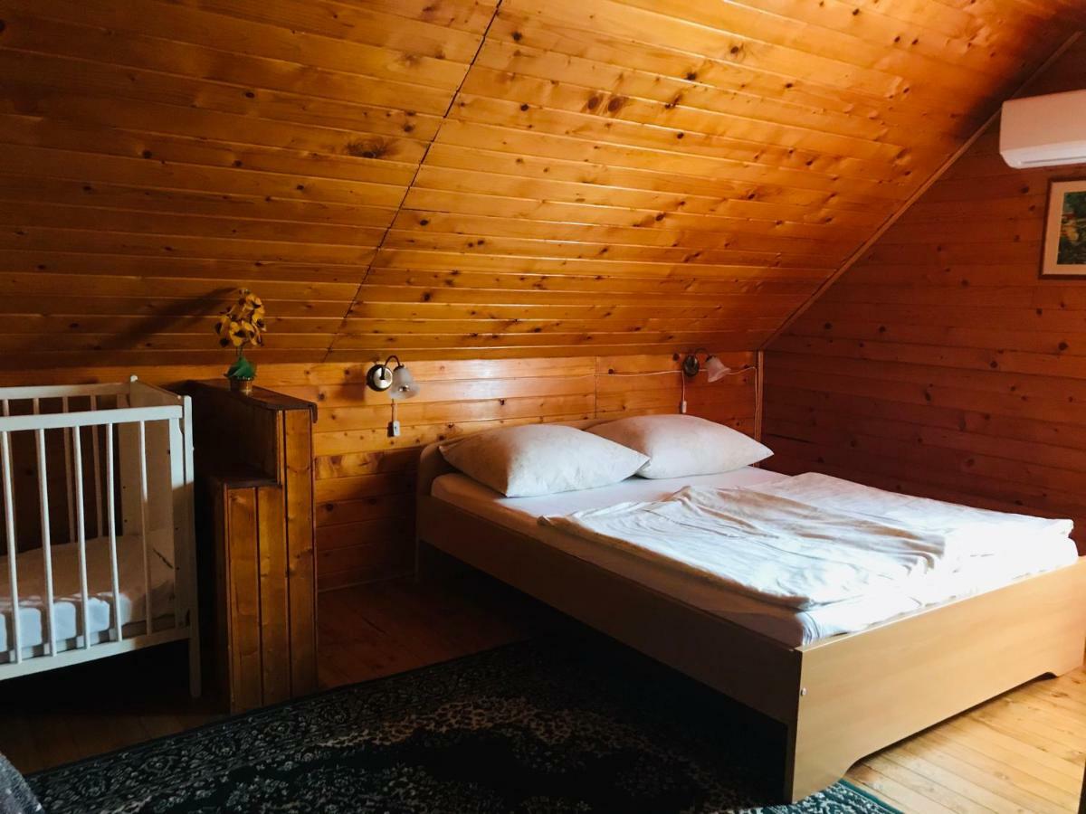 Lellei Pihenohaz Balatonlelle Villa Exterior foto